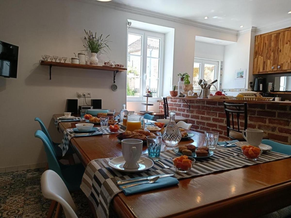 Maison Sur Le Lot Saint-Vincent-Rive-d'Olt Bagian luar foto
