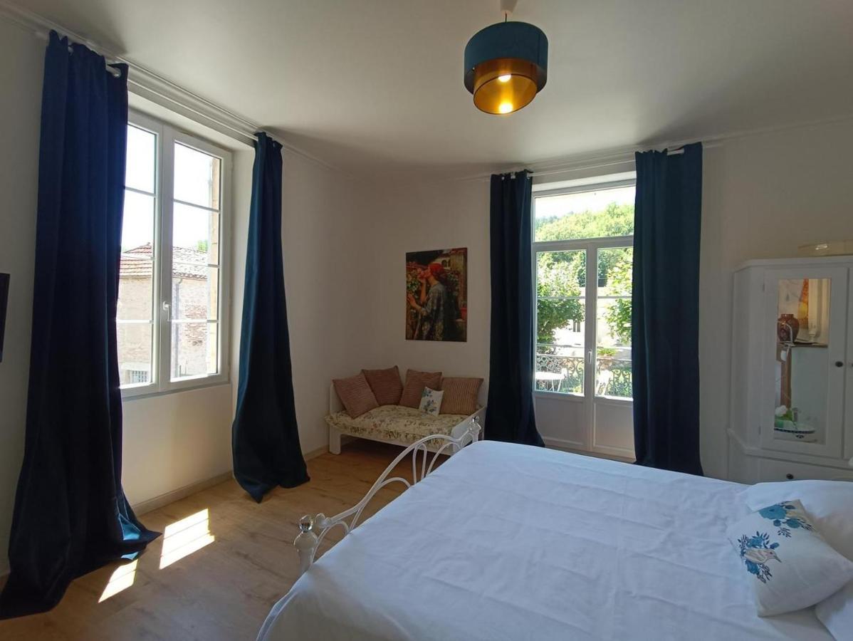 Maison Sur Le Lot Saint-Vincent-Rive-d'Olt Bagian luar foto