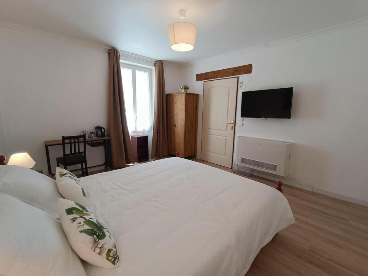 Maison Sur Le Lot Saint-Vincent-Rive-d'Olt Bagian luar foto