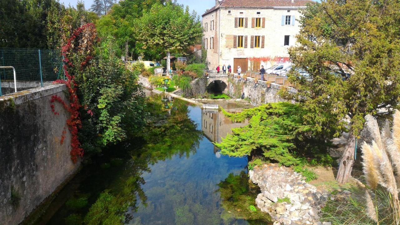 Maison Sur Le Lot Saint-Vincent-Rive-d'Olt Bagian luar foto